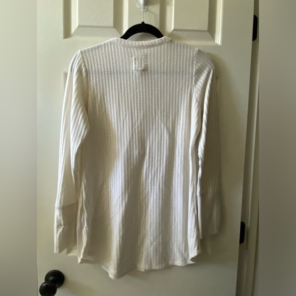 Cha Sor Chaser top - Picture 2 of 14